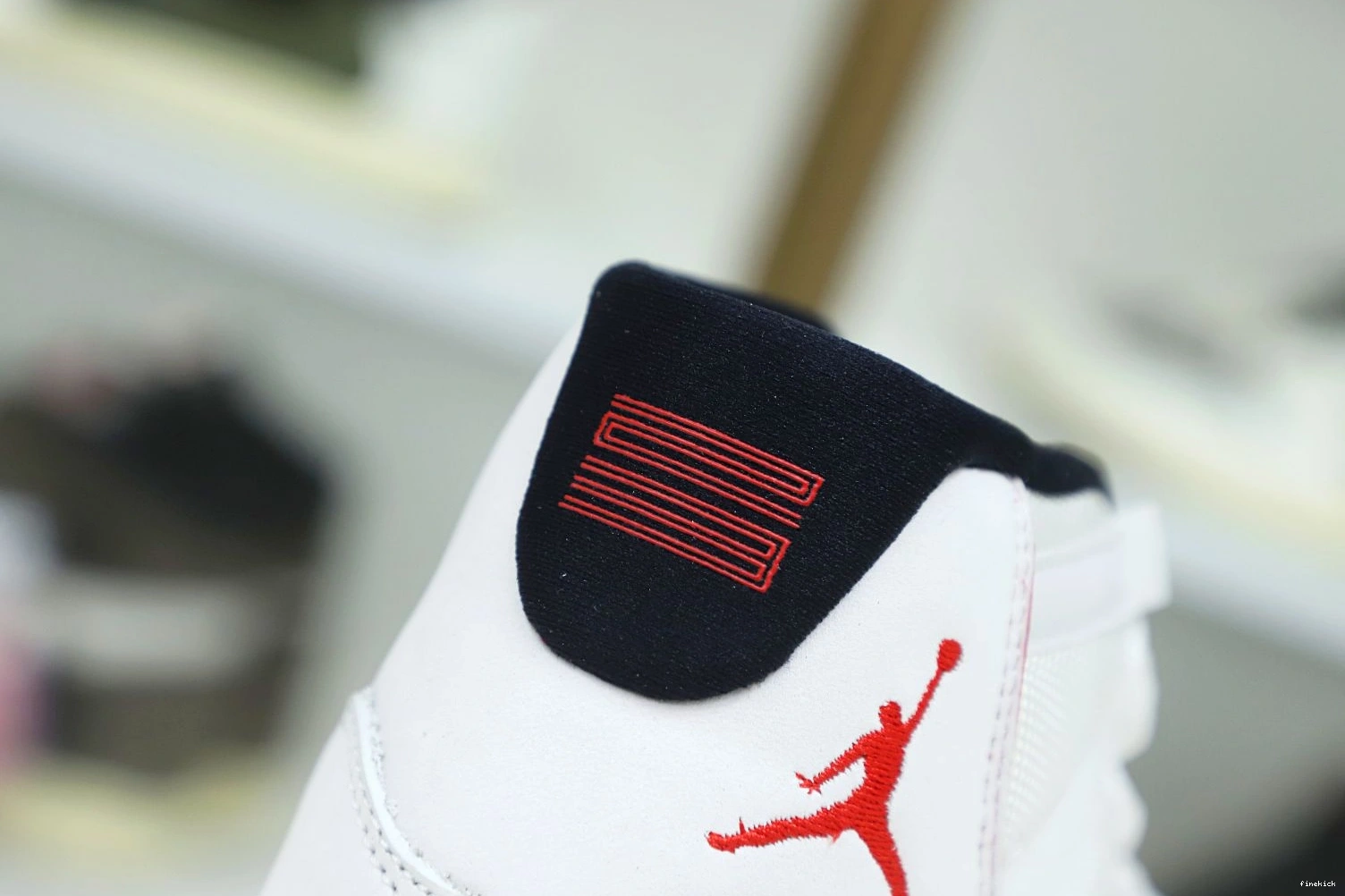 11 PLATINUM JORDAN TINT RETRO XI AIR 0912